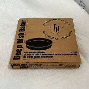 NIB The Pampered Chef Deep Dish Baker